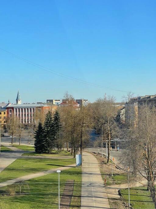 New Apartment With A View In The Town Center Нарва Екстериор снимка