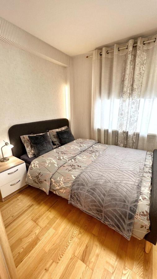 New Apartment With A View In The Town Center Нарва Екстериор снимка